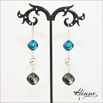 Cercei lungi realizati manual cu cristale Swarovski in trei culori si componente din argint