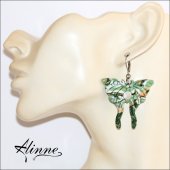 Cercei mari tip fluture, verde alb crem, cu cristale Preciosa, componente inox