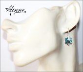 Cercei micuti Swarovski cu argint, flori de colt in sclipiri de albastru deschis