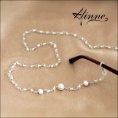 Lantisor ochelari din argint cu perle naturale de cultura, alb argintiu
